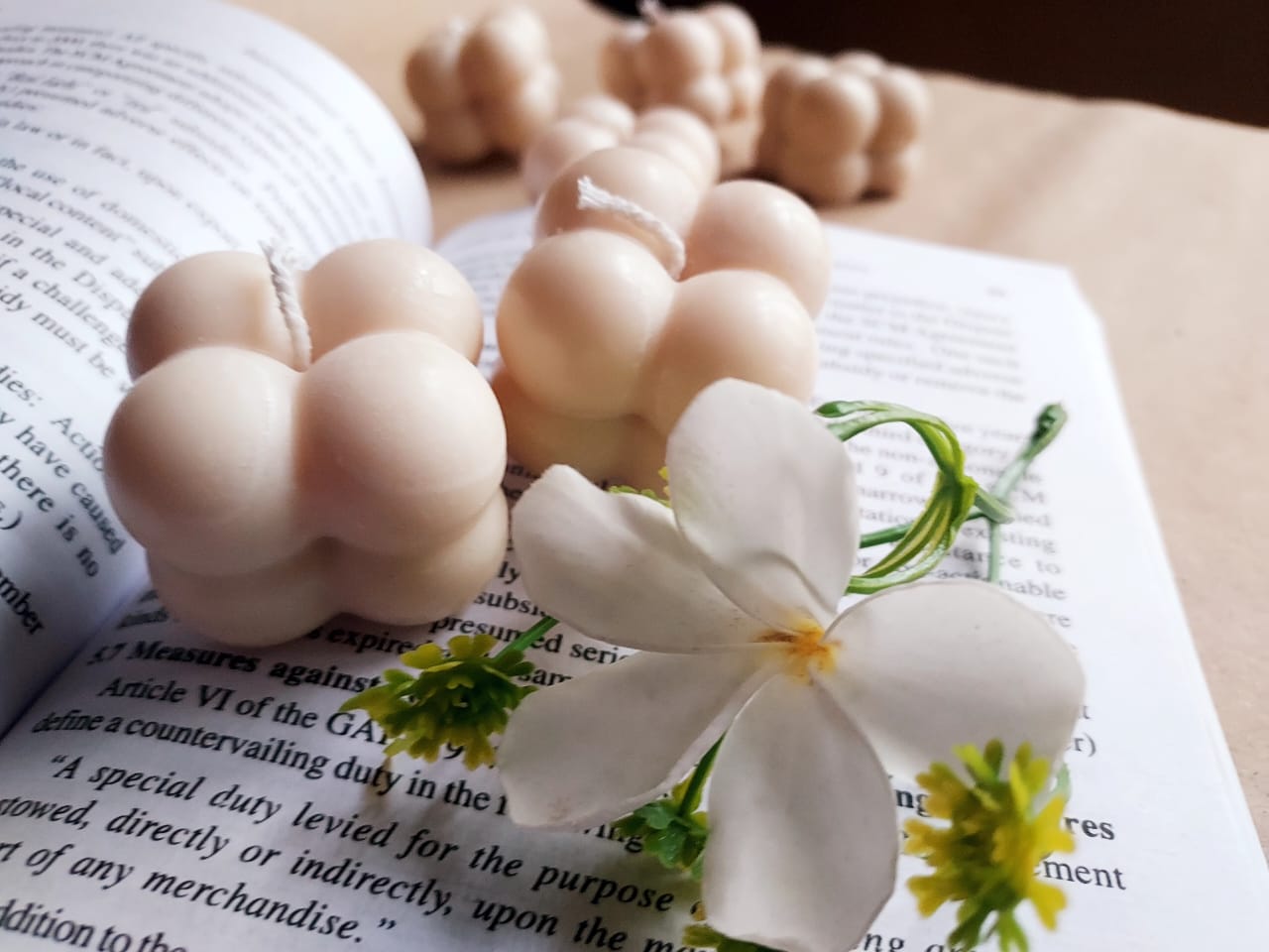 Bubble Candle MOQ 50/100