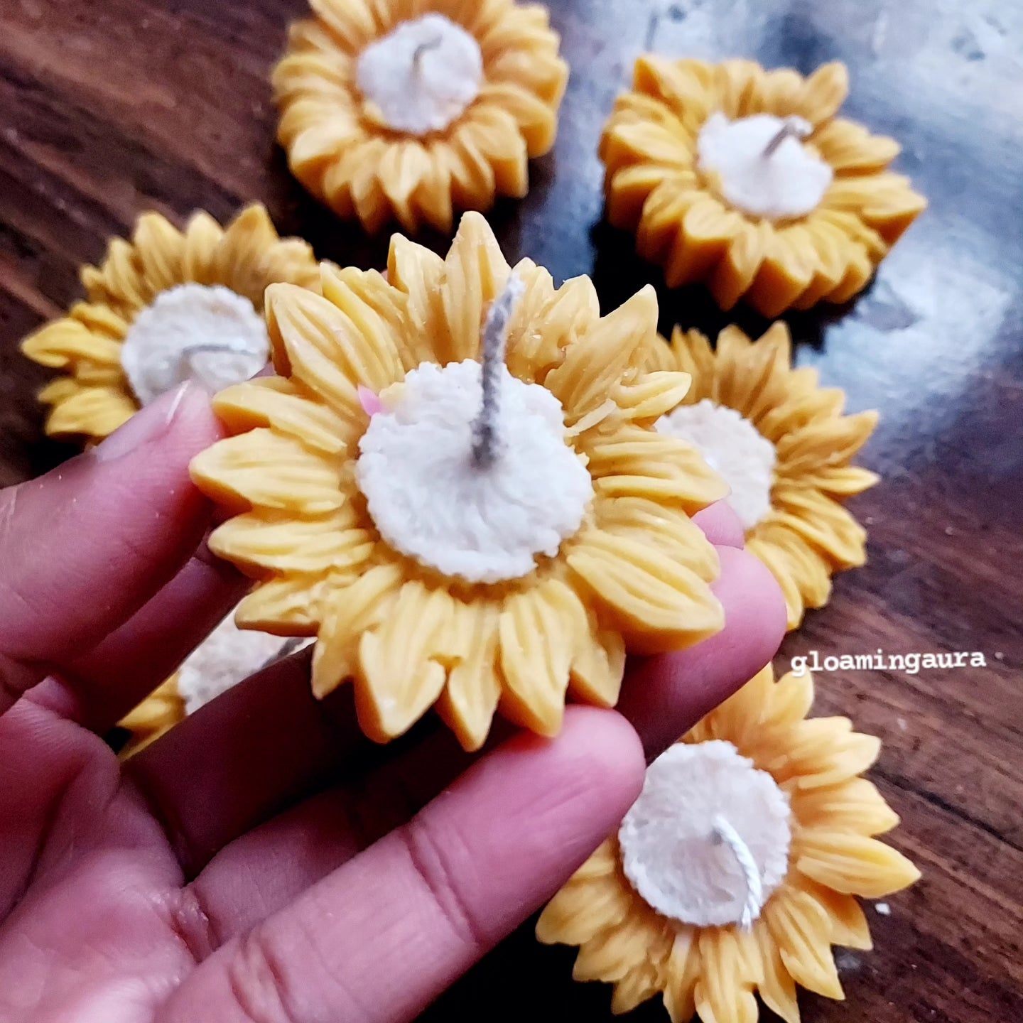 Floating candle (Sunflower motifs)